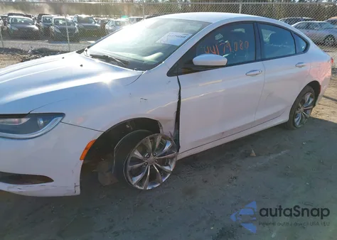 2015 Chrysler 200 S z USA, uszkodzony, nr VIN 1C3CCCDG9FN522901